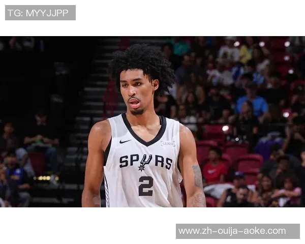 新科榜眼遭伤病冲击！哈珀拉伤小腿一瘸一拐回来更衣室 马刺官宣伤退